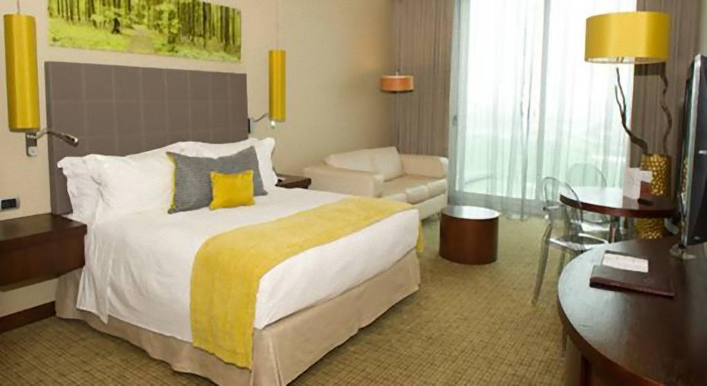 Hotel Monticello San Francisco de Mostazal Quarto foto